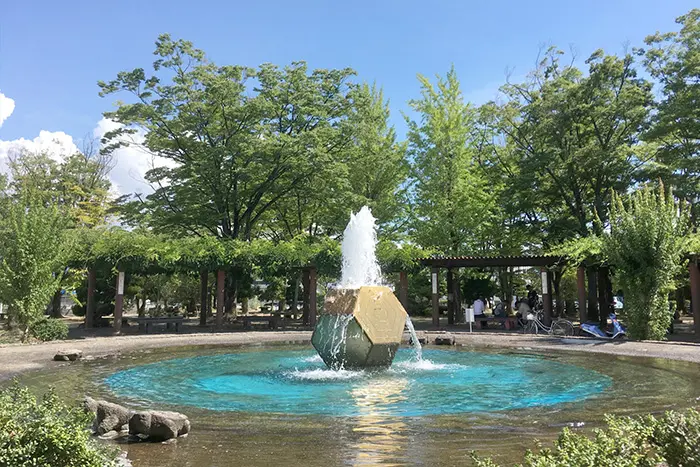 遊亀公園