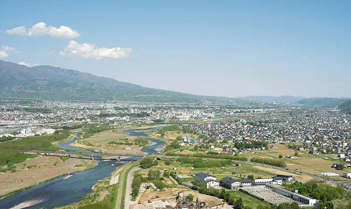 上田市上空