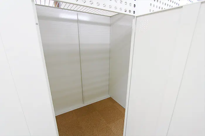 室内型トランクルームの中